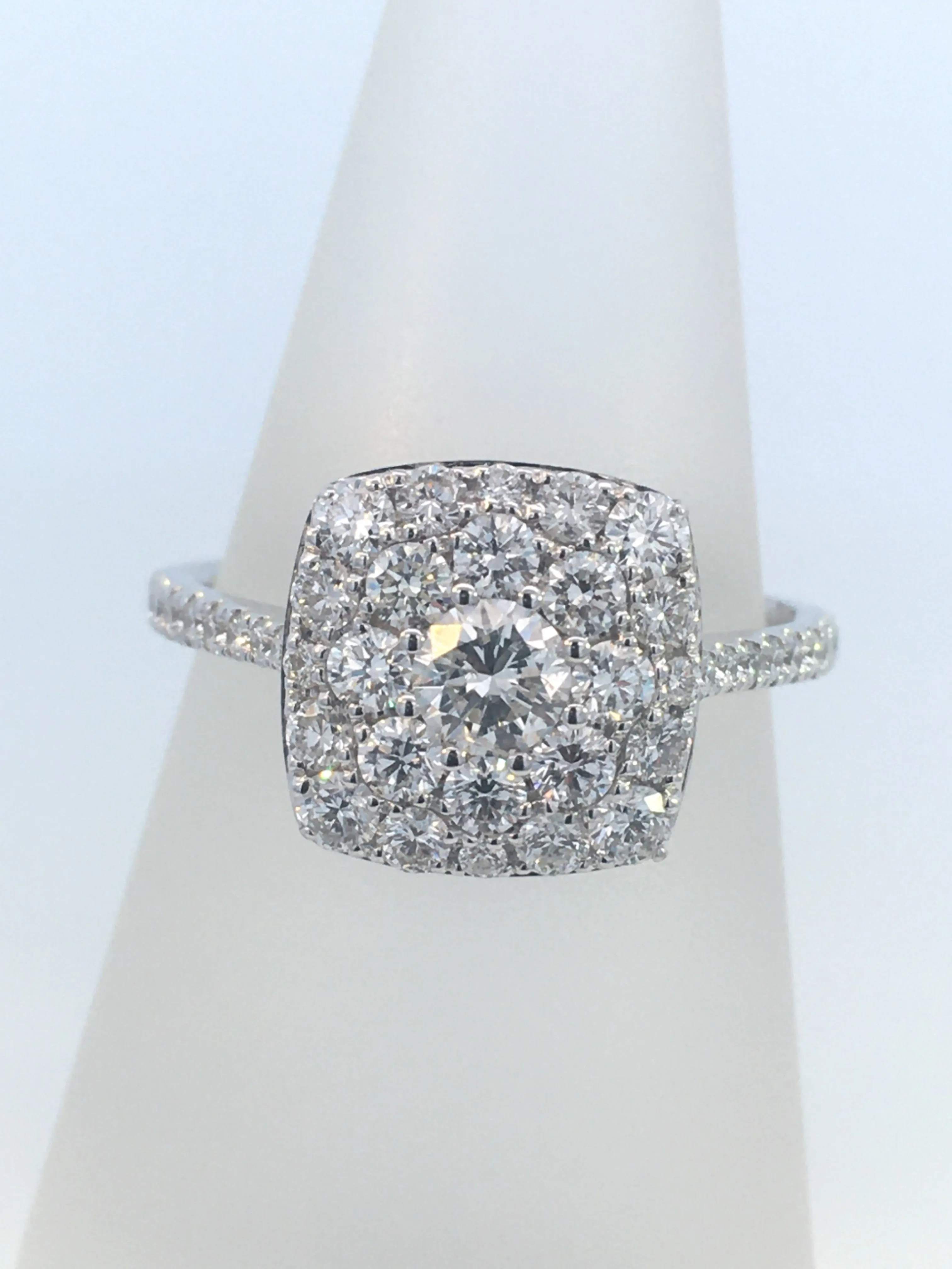 18K White Round Diamond 1.25Ct Cluster Engagement Ring