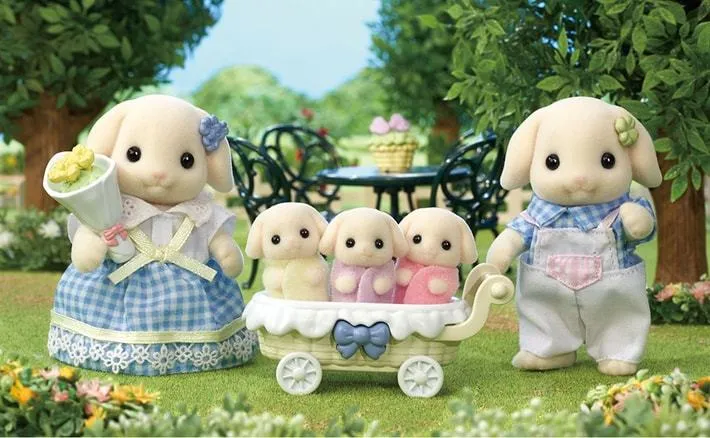 Calico Critters Flora Rabbit Family