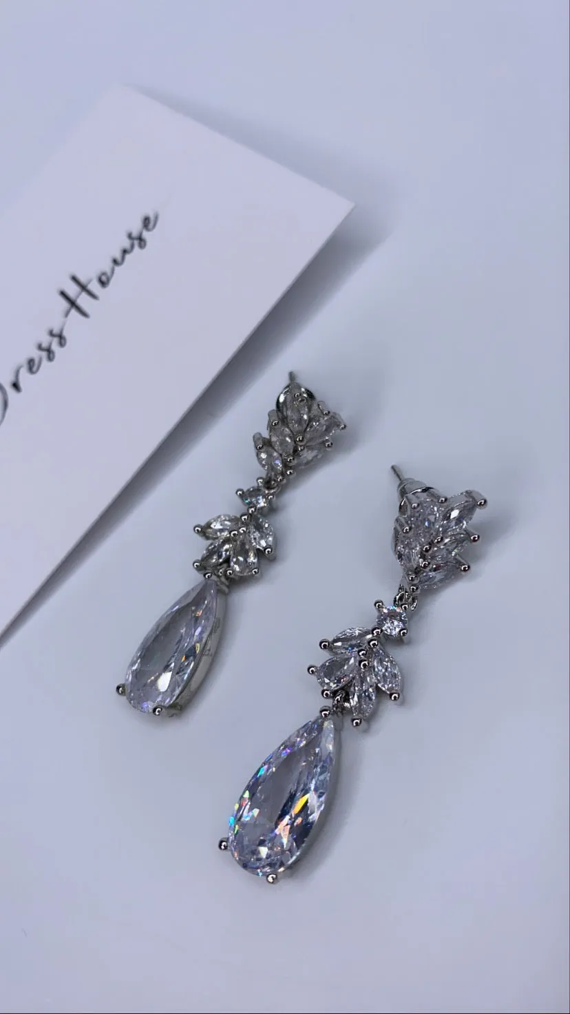 Caroline - Silver Diamanté Earring