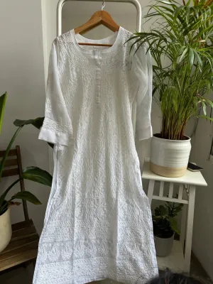 Chikankari Resham Jaal Kurti - white