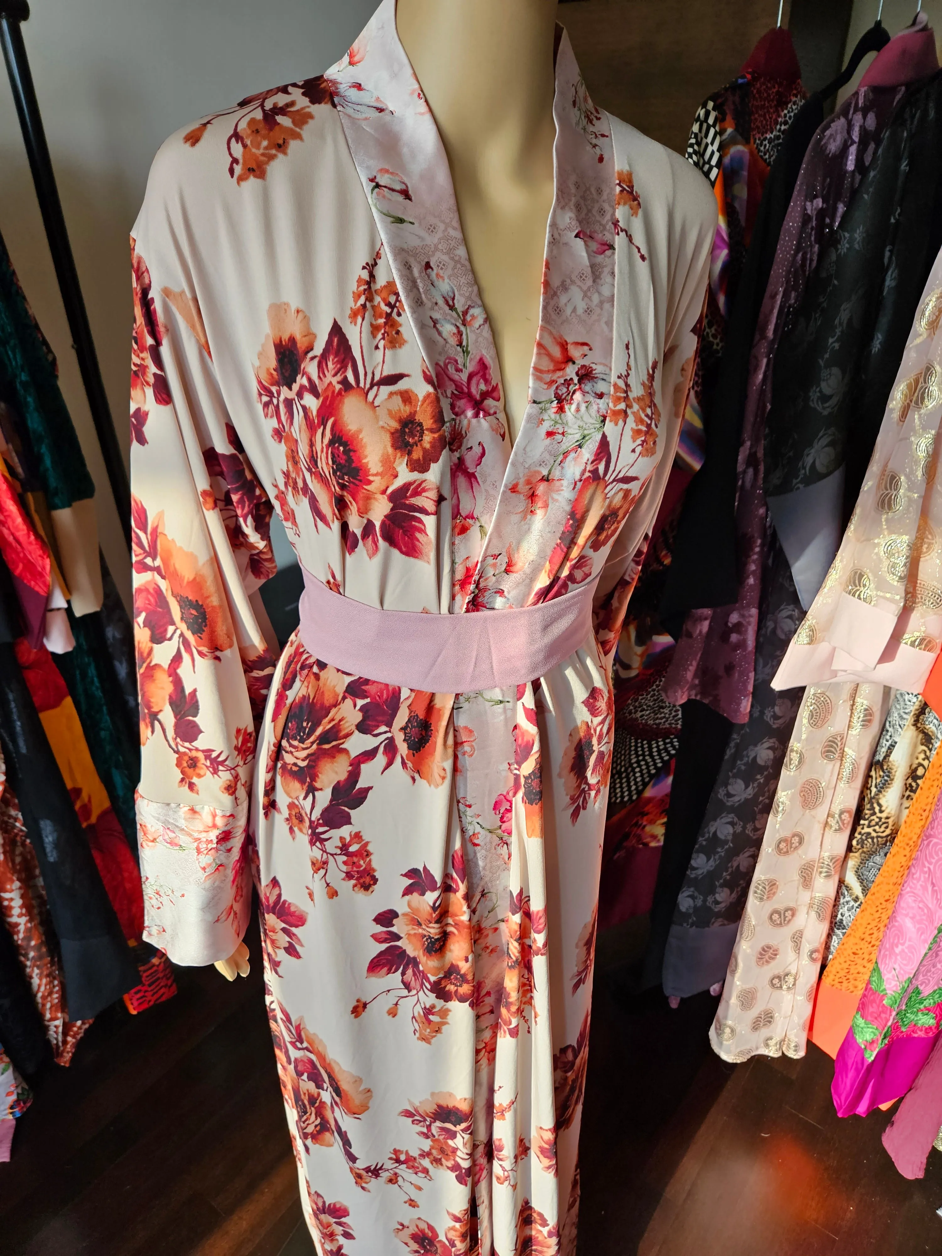 Eleanor Floral kimono robe