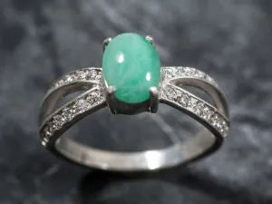 Emerald Engagement Ring - Classy Emerald Ring - Green Vintage Ring