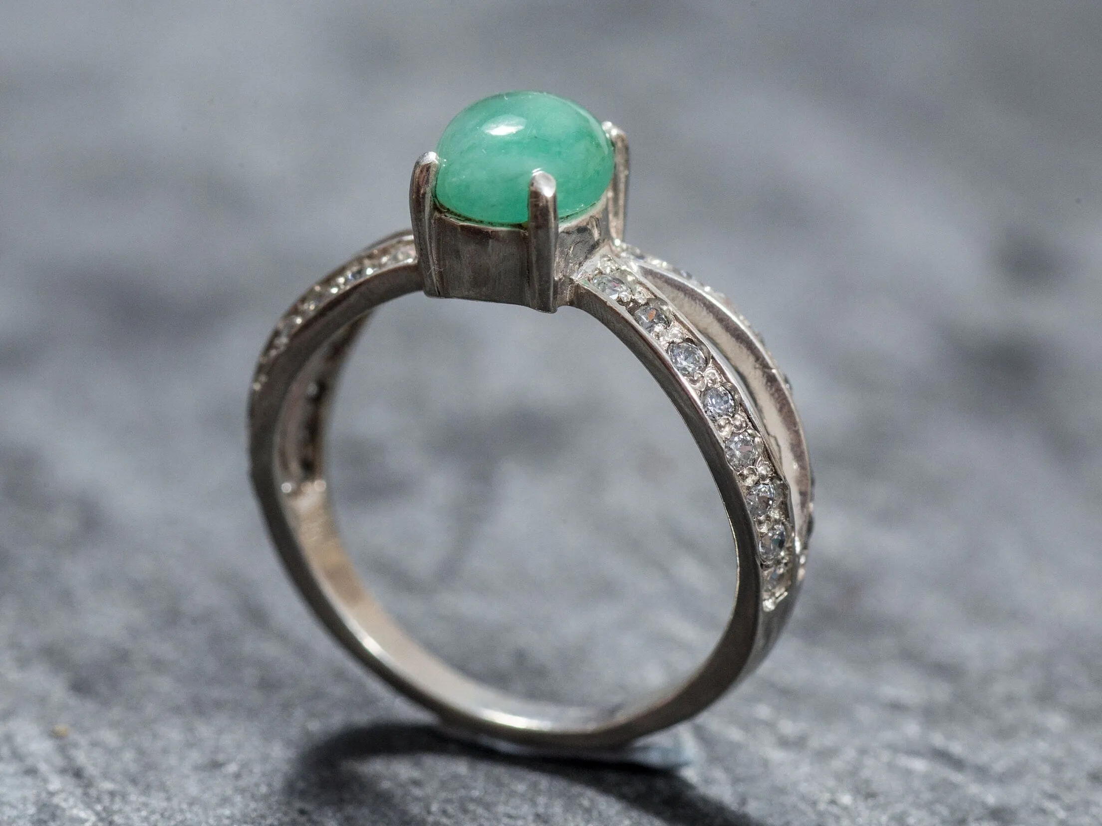 Emerald Engagement Ring - Classy Emerald Ring - Green Vintage Ring