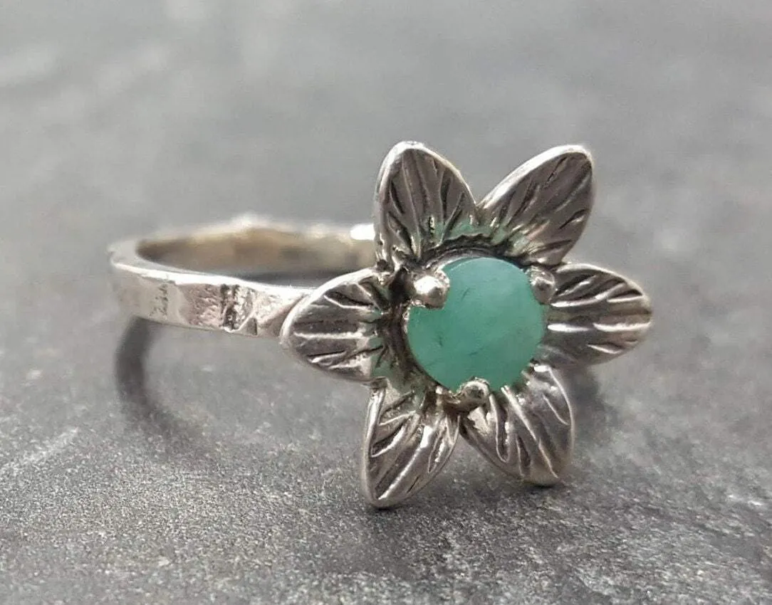 Emerald Flower Ring - Natural Emerald Ring - Green Vintage Ring