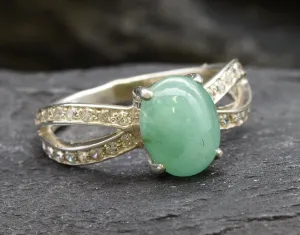 Emerald Vintage Ring - May Birthstone Ring - Green Gemstone Ring