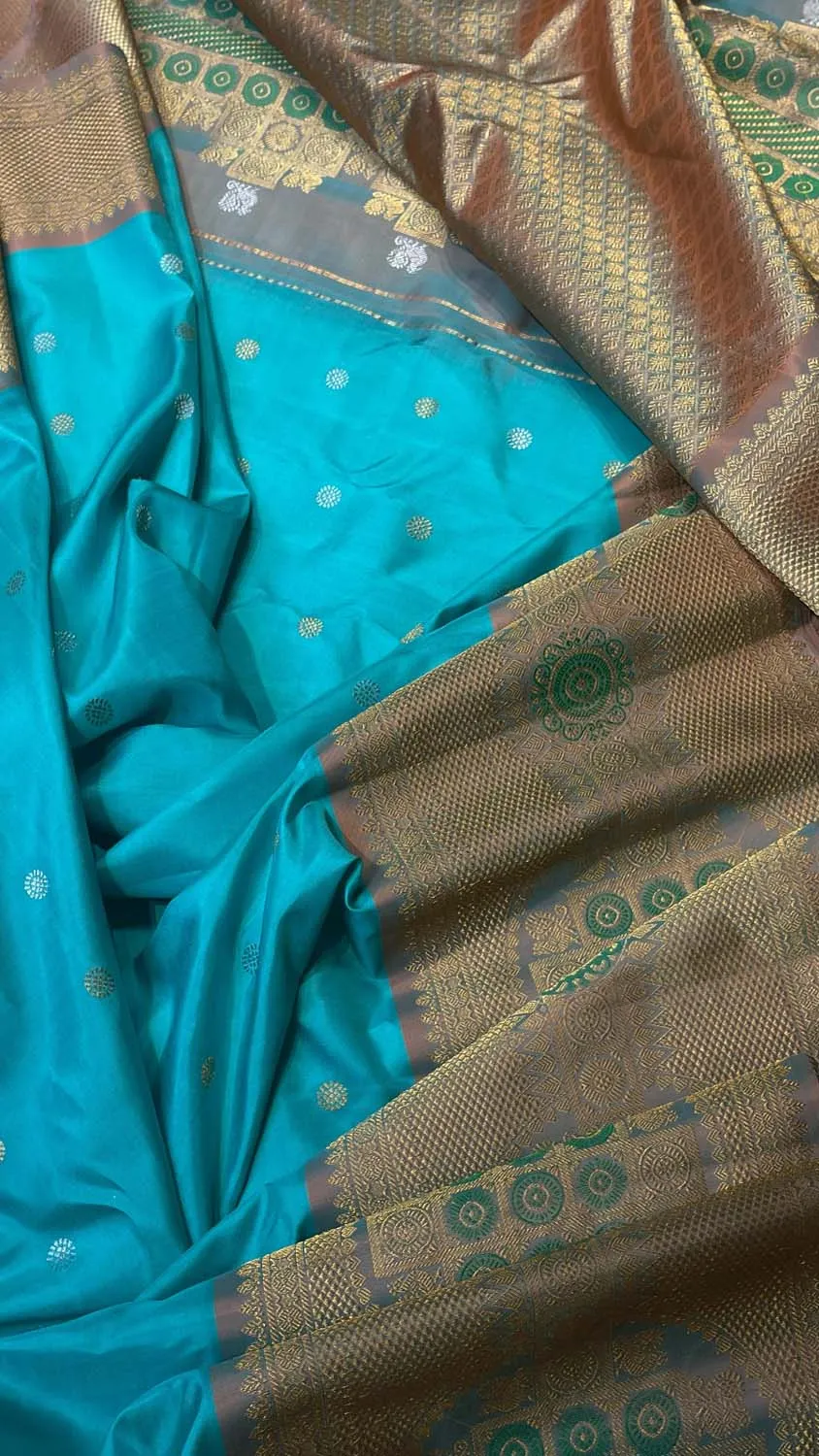 Exquisite Blue Handloom Gadwal Silk Saree