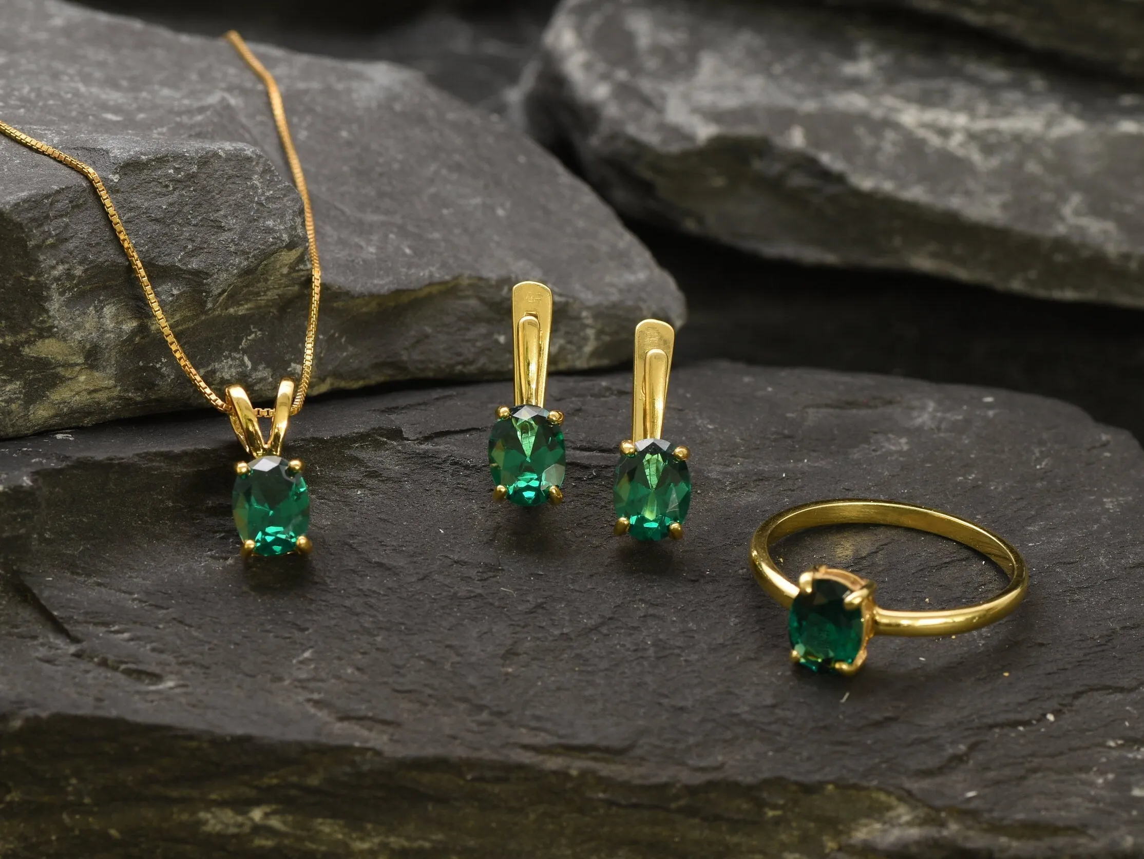 Gold Emerald Earrings - Green Oval Earrings, Minimalist Emerald Earrings