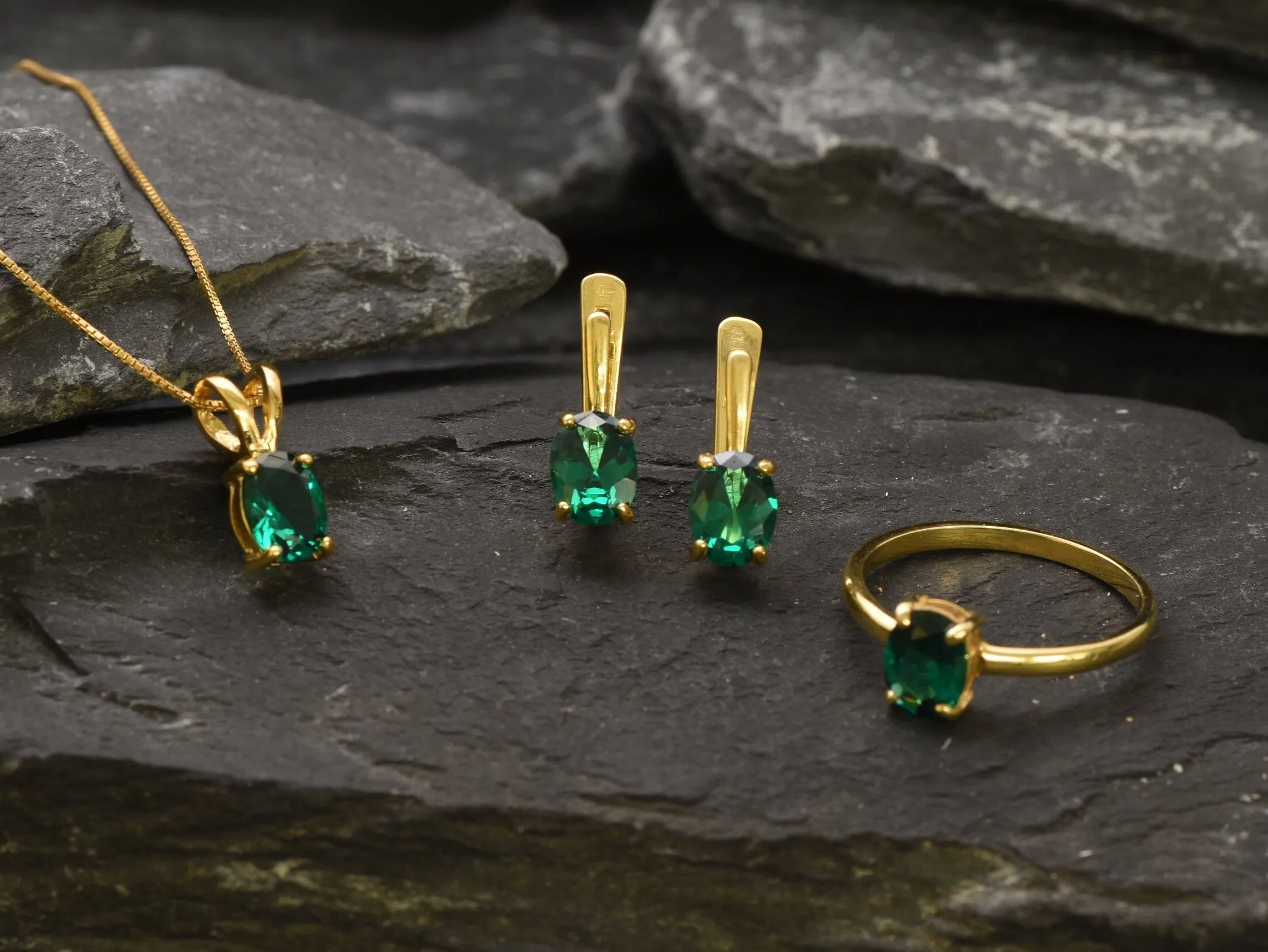 Gold Emerald Earrings - Green Oval Earrings, Minimalist Emerald Earrings