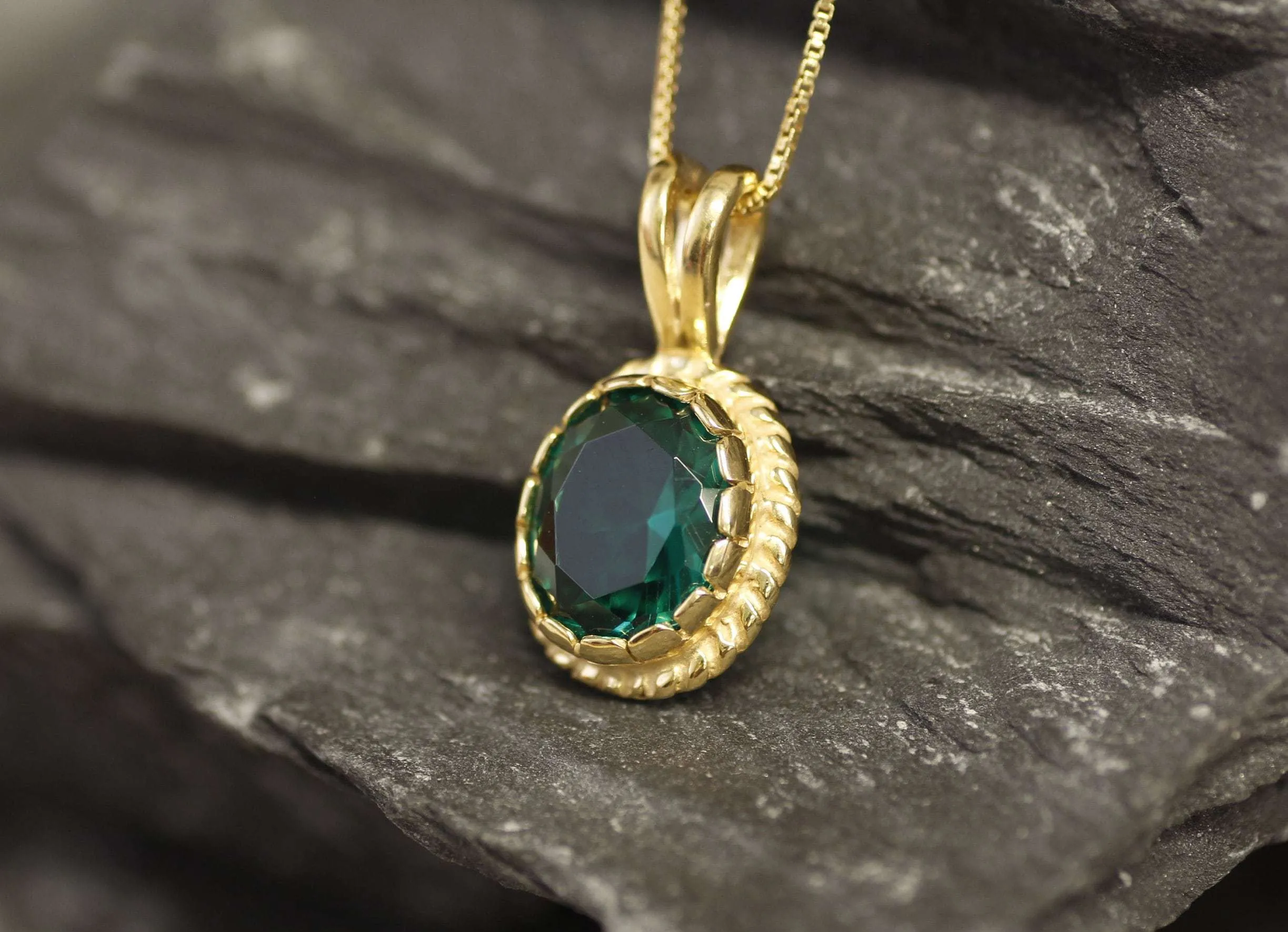 Gold Emerald Pendant - Green Emerald Necklace, Vintage Emerald Pendant