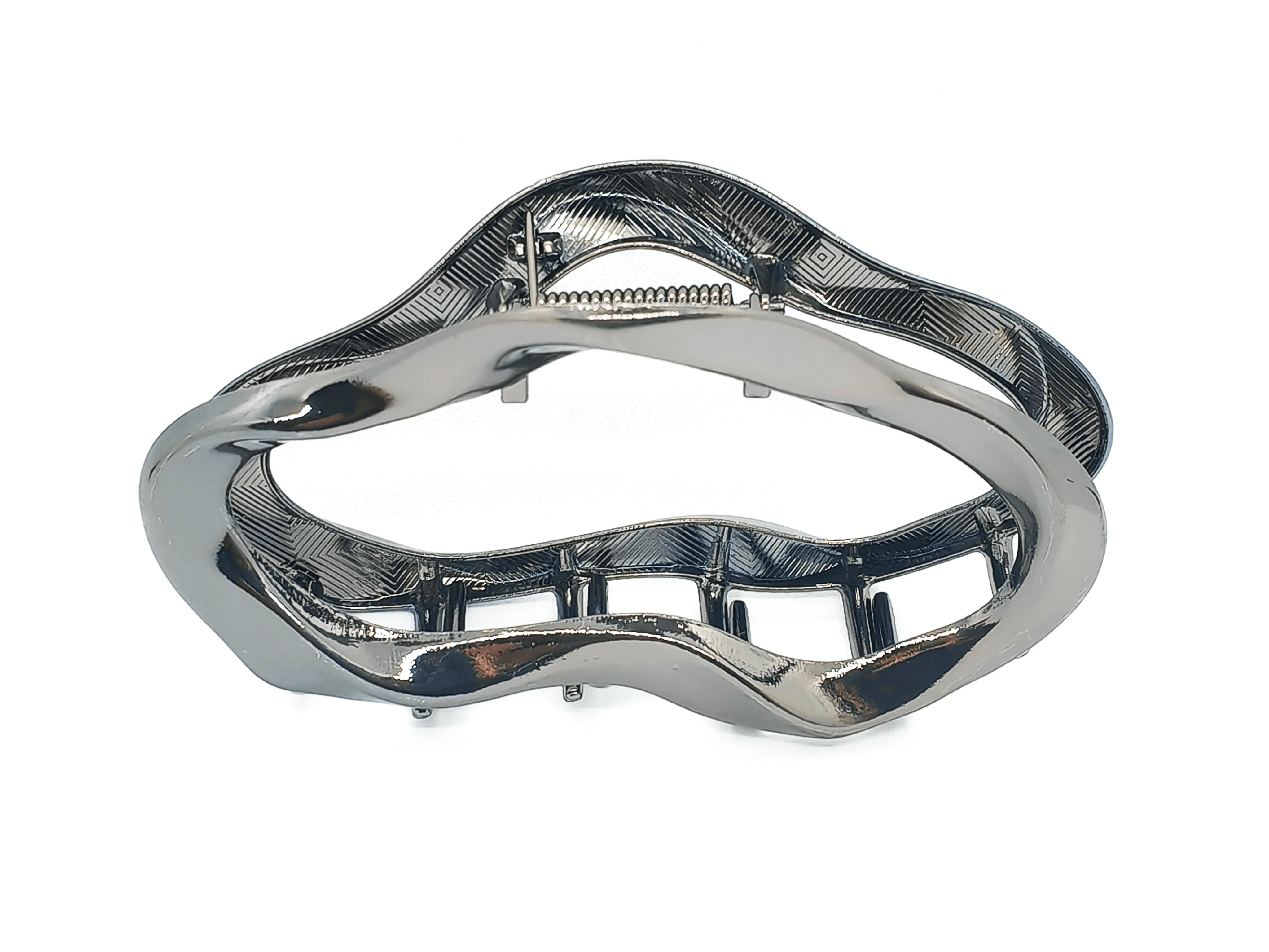 Irregular Loop Metallic Hair Claw Clip