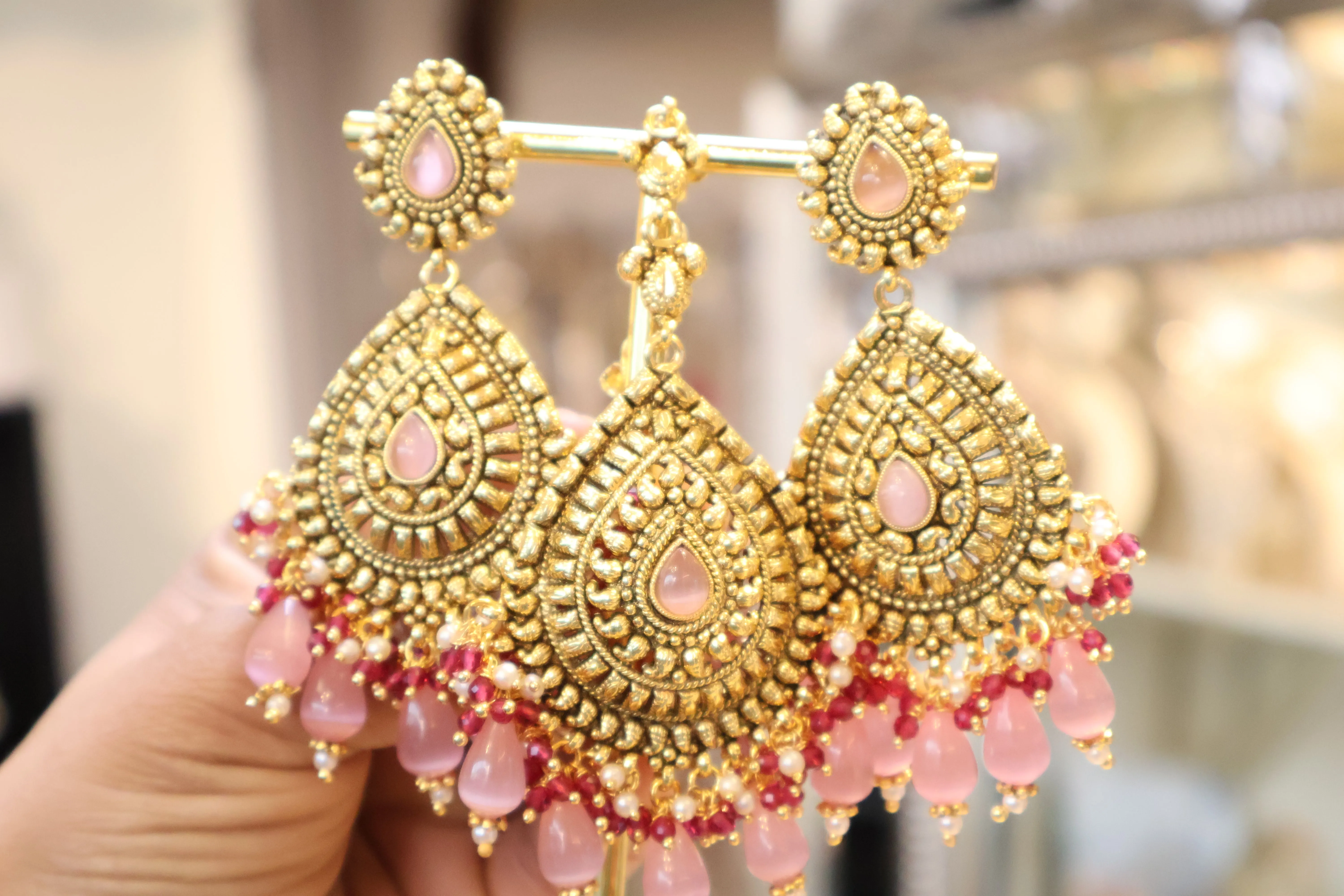 Nimrat Neckalce