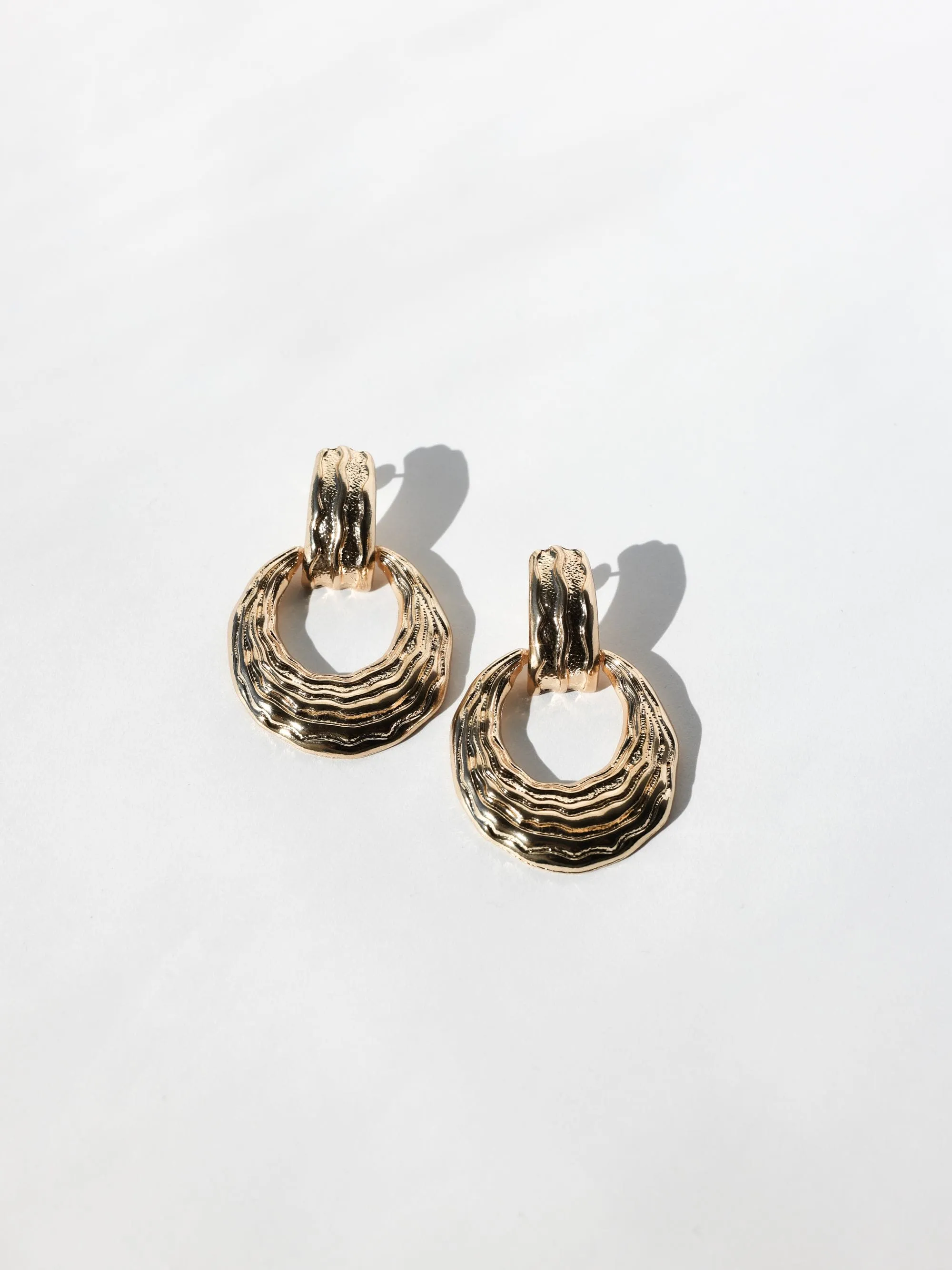 Romano Earrings (Gold)