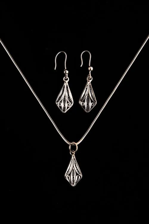 Silver Linings "Kites" Silver Filigree Handmade Pendant Set