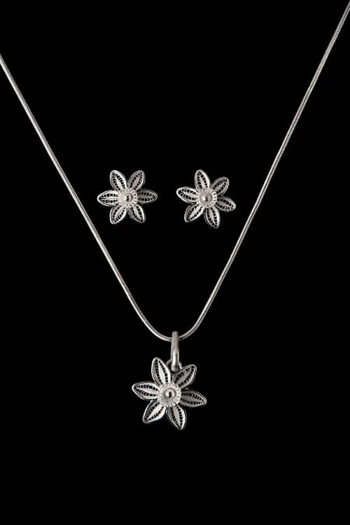 Silver Linings "Lily" Silver Filigree Handmade Pendant Set