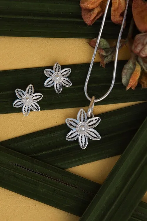 Silver Linings "Lily" Silver Filigree Handmade Pendant Set