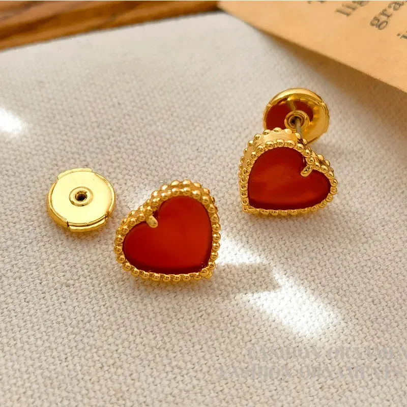 VAIGE Charming Geometric Heart Stud Earrings